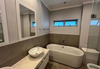 Melrose view 203 - 8