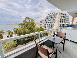Beachfront Twin Room - St Paul's Bay - 6