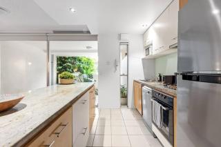 Hustle and Bustle 2Bed 1Bath 1Car Pool Teneriffe - 8