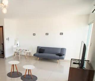 Relajate en Amplio y Elegante Apartamento Familiar con amplio balcón en Zona Residencial - Hamacas - 6