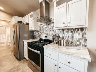Beautiful Private Cottage Sunstone - Reno - 3