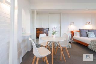 Santorini Inspired-Overlooking Okahu Bay - Auckland - 7