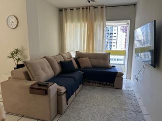 Apartamento amplo e bem localizado em Boa Viagem - 0