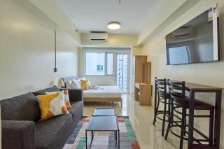 The Suite Life - Level 42 at Makati - Manila - 1