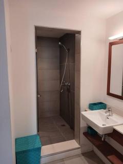 Near Metro and Malls - Ebene - 6