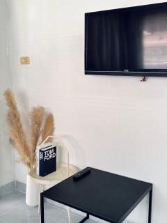 The Chill Town Home - 2