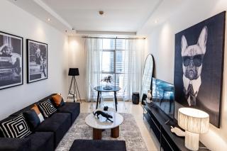 Ultra-Chic 1BR Near Marina & Beach Walk - 3