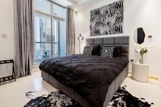 Ultra-Chic 1BR Near Marina & Beach Walk - Dubai - 9