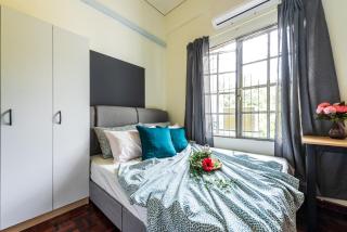 7 min to Sunway Pyramid Deluxe Room Shared House at PJS9 - 9