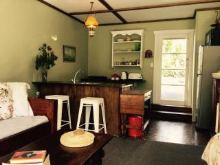 Matakana Waterfall Hideaway - 4