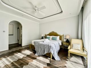 Bellevue west Phu Quoc 4BR beachfront Villa with private swimming pool - Phu Quoc - 4