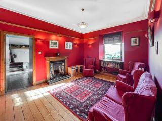 Kirkdale - - 4