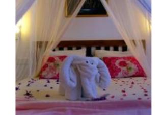 Ivory Safari House - 1