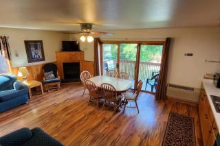 2 Bedroom Wolf Villa In Voyageurs National Park - - 9