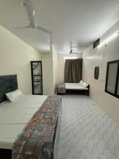 Pipewalas house - Varanasi - 3