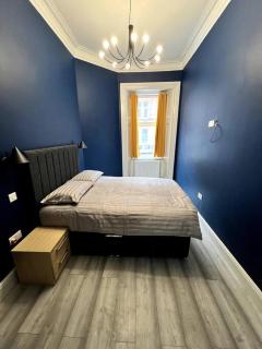 Queens Park Area, Beautiful vibrant ground floor Apartment Lovely - Glasgow - 0