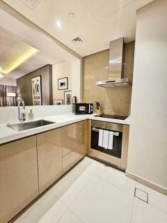 1BR Tower B Paramount Apartment - Dubai - 3