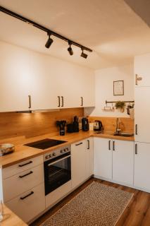 JASTA Homes Mosel, zentral, Netflix, Waschmaschine, Terrasse, Privateingang, Erdgeschoss, ältester Weinort Deutschlands - Neumagen-Dhron - 2