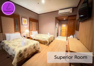 โรงแรมเลิศธานี - - 8
