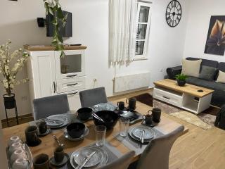 Stan Stari Grad Budva - 9