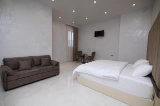 Louvre Luxury Collection Hotel - Sevan - 5