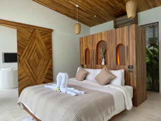 Luxurious Tropical Retreat - 1B Private Pool Villa - Bangrak Beach - 1