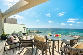 Rooftop Jacuzzi Seafront Penthouse by Sea N' Rent - 1