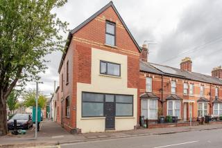 Ninian Park Road - 9