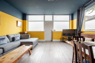 Ninian Park Road - 7