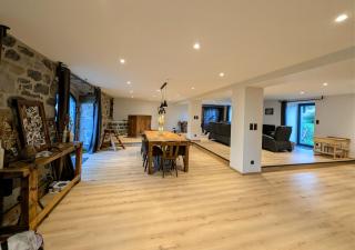 Grande ferme de 250m2 rénovée au charme rustique - Mazet-Saint-Voy - 7