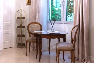 Luxury Old Town Apartment with Terrace - 5