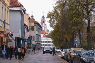 Luxury Old Town Apartment with Terrace - 3