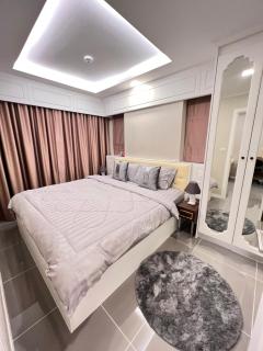 The Orient resort and spa Pattaya entire of apartment - 4