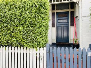 Hobart Heritage House Near City - 8