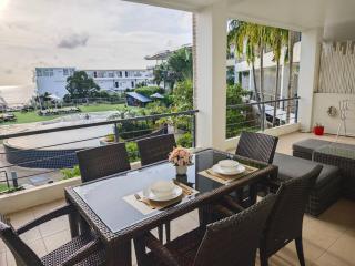 Karon Beach Large 2 bedrooms & living room Seaview apartment - Ban Karon - 5