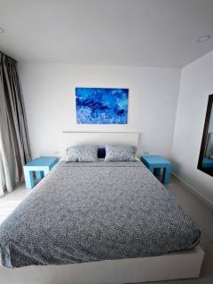 Karon Beach Large 2 bedrooms & living room Seaview apartment - Ban Karon - 2
