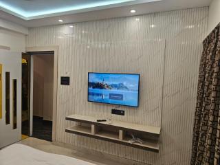 LUXE Lagoon - kolkata - 9