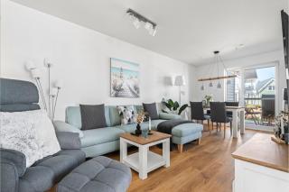 Maltes-Ostseekoje Parken frei vorm Haus, 300m zum Strand,Infrarotsauna,Magenta TV mit Netflix ,Amazon Prime und Rtl plus, Kaminofen im Wohnzimmer, Fahrradschuppen - Olpenitz - 2