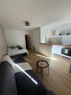 Studio 13005 quartier la timone - 3