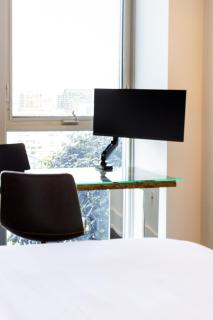 PARC LOFT Penthouse with 4bd-WFH-PS5-CN Tower Views - 7