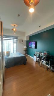 8Adriatico Studio Penthouse w Sea View and Walking Distance to US Embassy & SLEC - Coffee Machine, WiFi, Netflix Disney and etc - Manila - 2