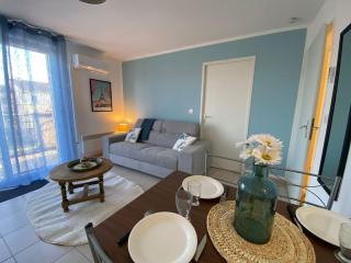 Le Voyage Bleu, Clim Parking - 0