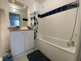 Le Voyage Bleu, Clim Parking - Carcassonne - 7