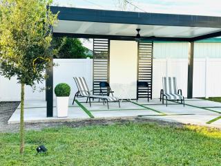 Brand New Tampa Oasis with Private Jacuzzi Retreat - 7