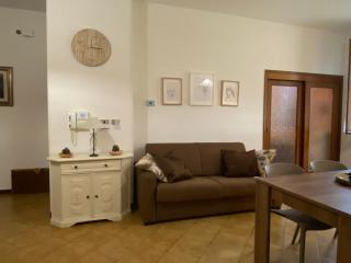 Ampio appartamento vicino all'autodromo - Ample apartment near the racing circuit - 7