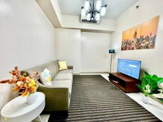COZI 2 Bedroom Serene Uptown Condo Grand Hyatt BGC - Manila - 9