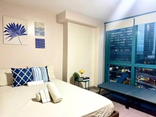 COZI two bedroom family room near Grand Hyatt BGC - 8