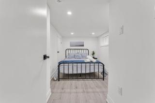 Luxury Comfort 3 BR Near Hospitals Tims Field GO - Hamilton - 9