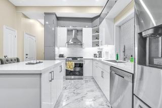 Stylish 5bed Home Near DT Hospitals GO Lake TiCats - 9