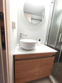 Sirene beachfront central apartment near airport - Artemida - 5